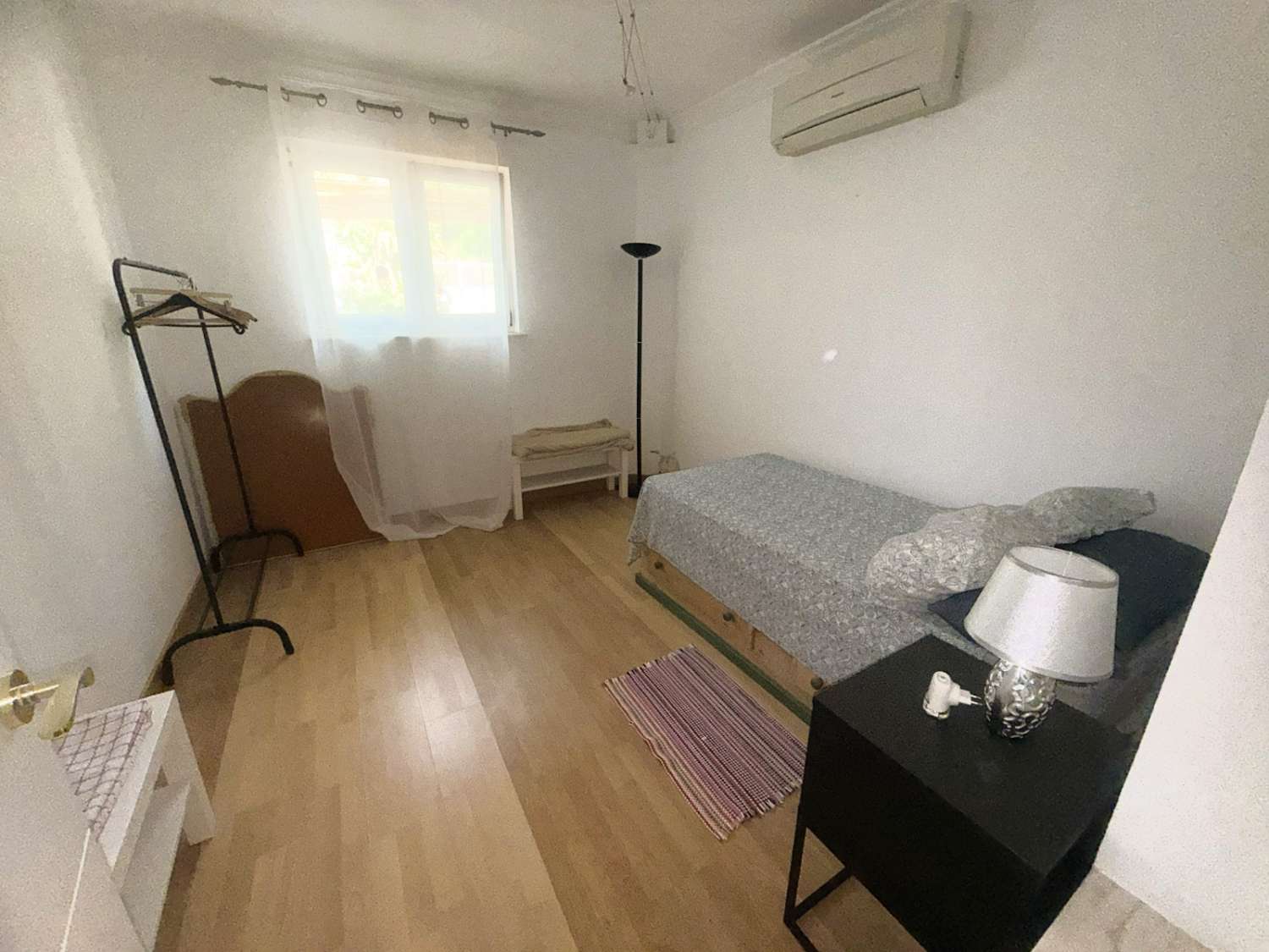 EXCLUSIVA VILLA CON IMPRESIONANTES VISTAS A LA BAHÍA DE MÁLAGA EN PINOS DE ALHAURÍN
