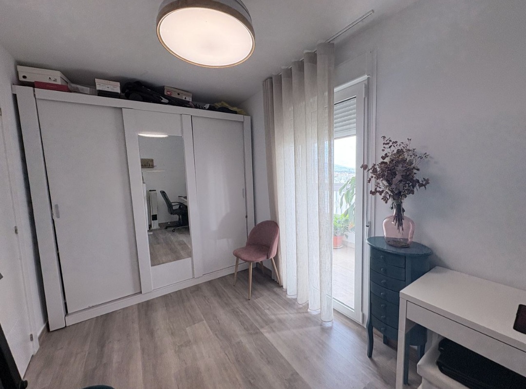 Magnífica vivienda reformada en el centro de Fuengirola con garaje privado