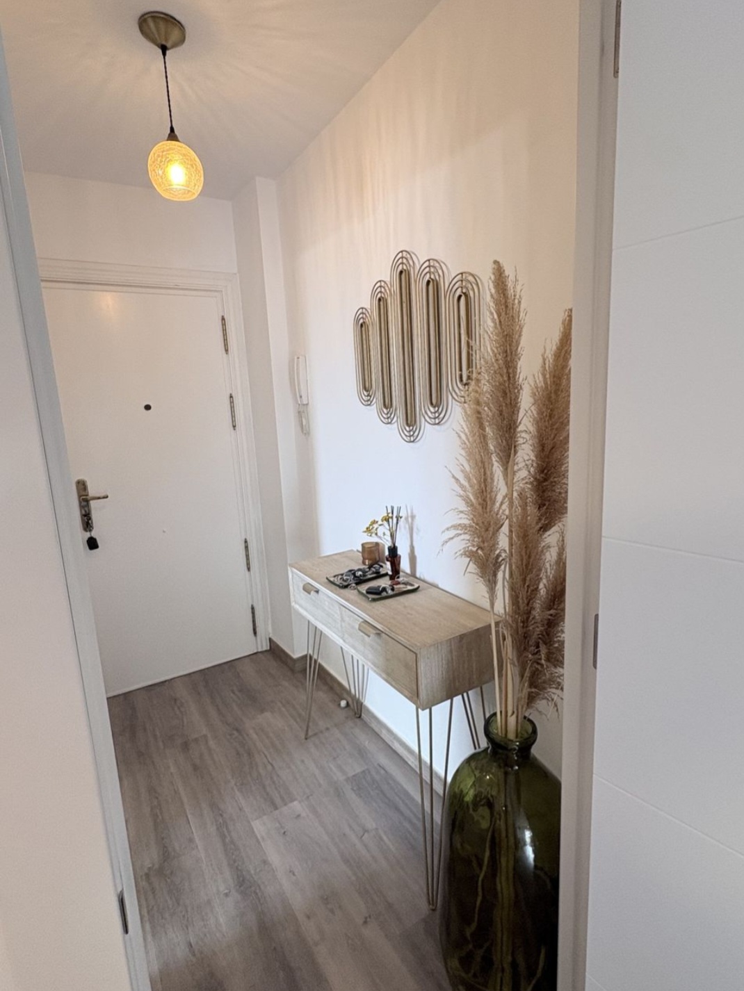 Magnífica vivienda reformada en el centro de Fuengirola con garaje privado