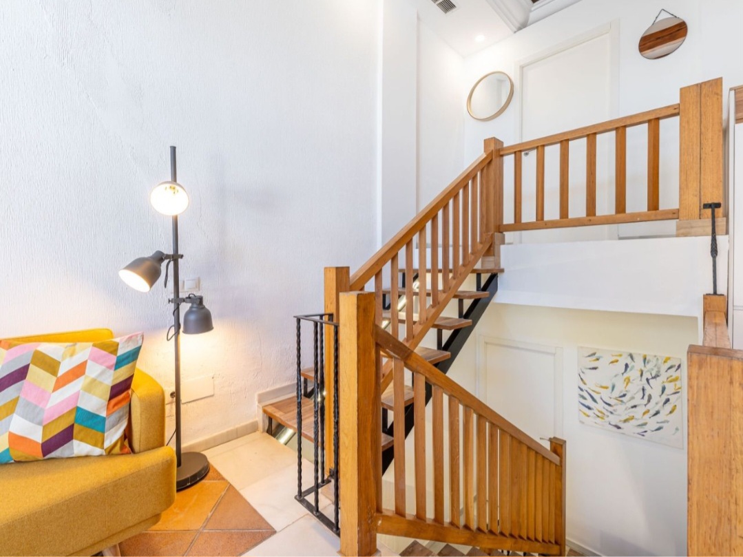 Vivienda reformada con licencia turística a 300 m de La Carihuela