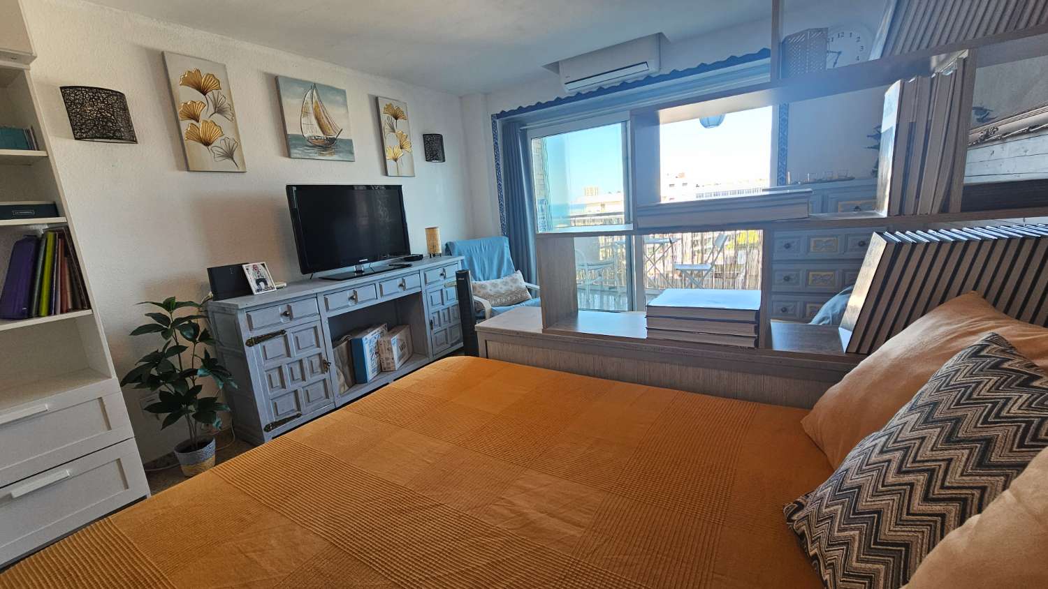 Estudio con impresionantes vistas frontales al mar en Bajondillo, Torremolinos
