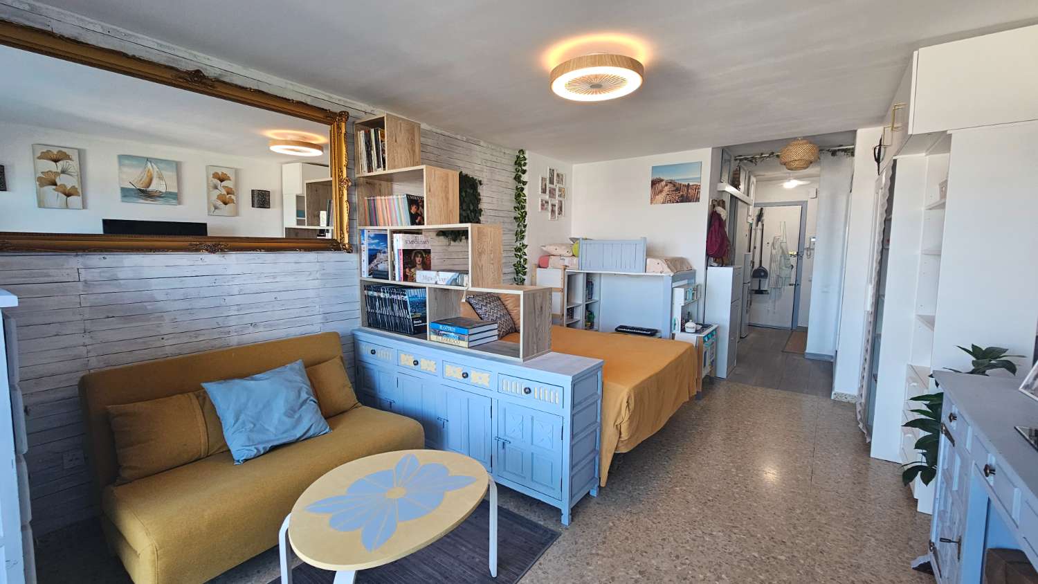 Estudio con impresionantes vistas frontales al mar en Bajondillo, Torremolinos