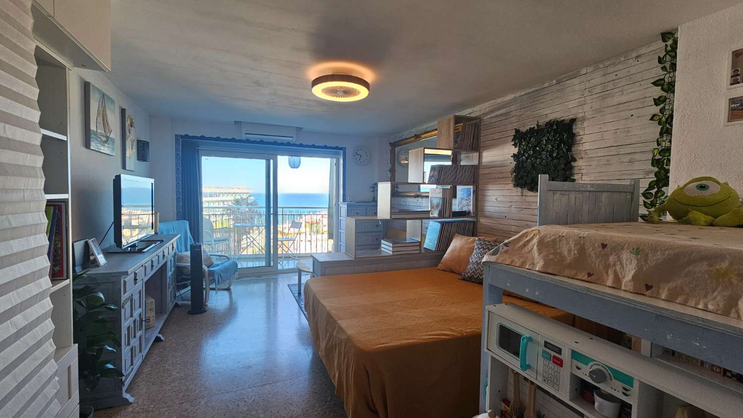 Estudio con impresionantes vistas frontales al mar en Bajondillo, Torremolinos