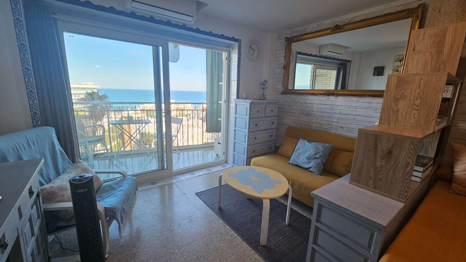 Estudio con impresionantes vistas frontales al mar en Bajondillo, Torremolinos