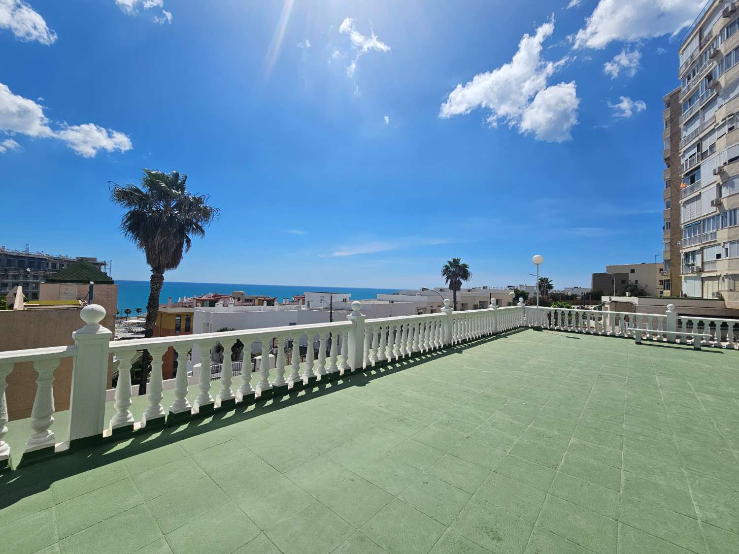 Estudio con impresionantes vistas frontales al mar en Bajondillo, Torremolinos