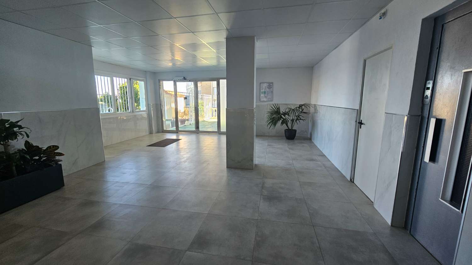 Estudio con impresionantes vistas frontales al mar en Bajondillo, Torremolinos