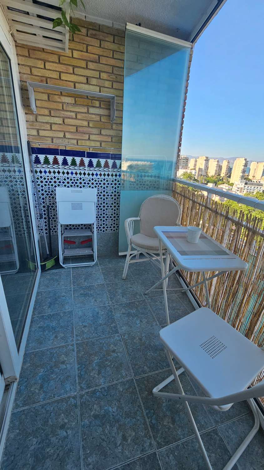Estudio con impresionantes vistas frontales al mar en Bajondillo, Torremolinos