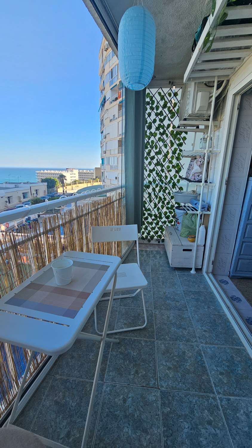 Estudio con impresionantes vistas frontales al mar en Bajondillo, Torremolinos
