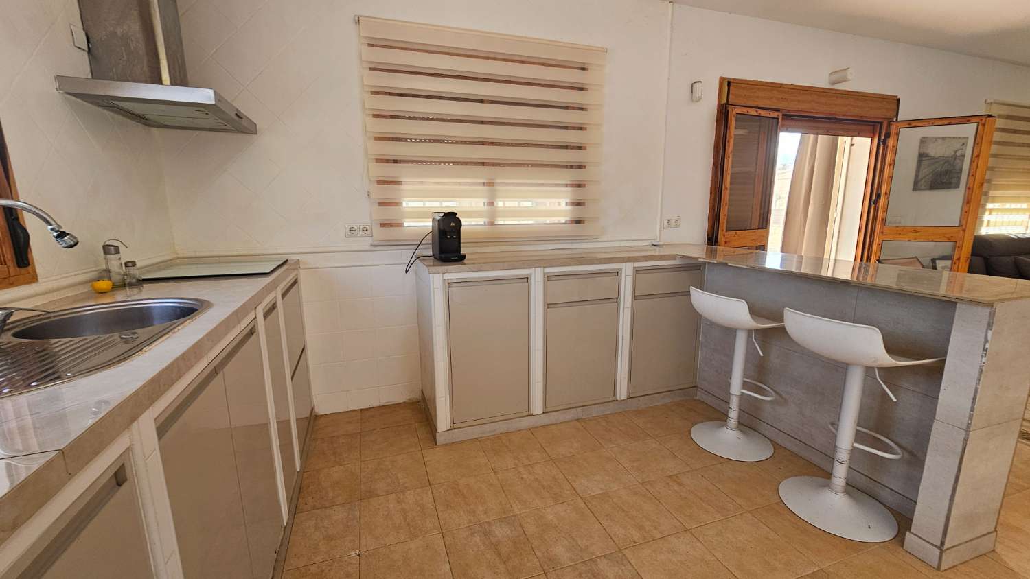 Espectacular finca en Gibralgalia (Cártama) con 10.000 m² de parcela urbana, piscina y establo
