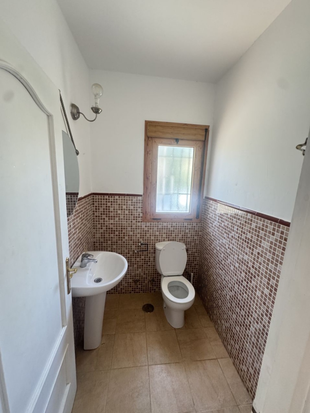 Espectacular finca en Gibralgalia (Cártama) con 10.000 m² de parcela urbana, piscina y establo