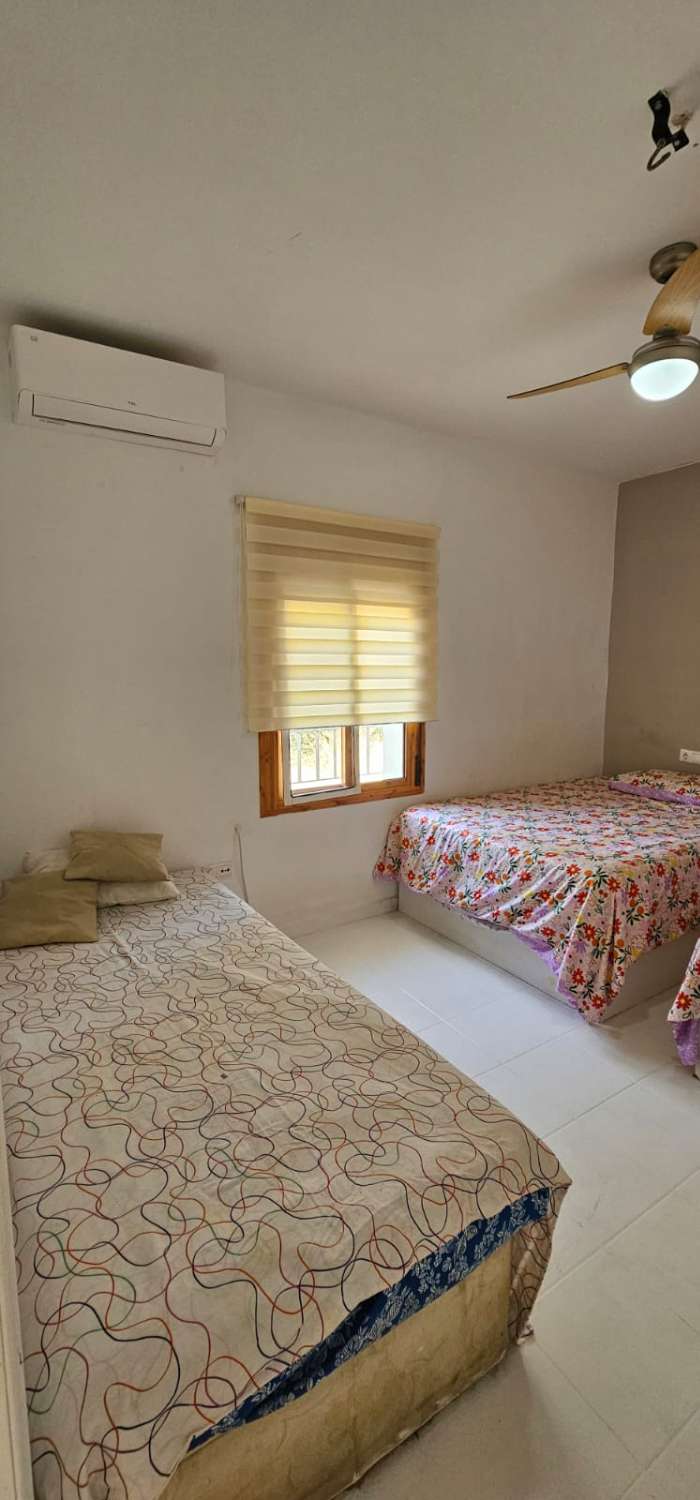 Espectacular finca en Gibralgalia (Cártama) con 10.000 m² de parcela urbana, piscina y establo