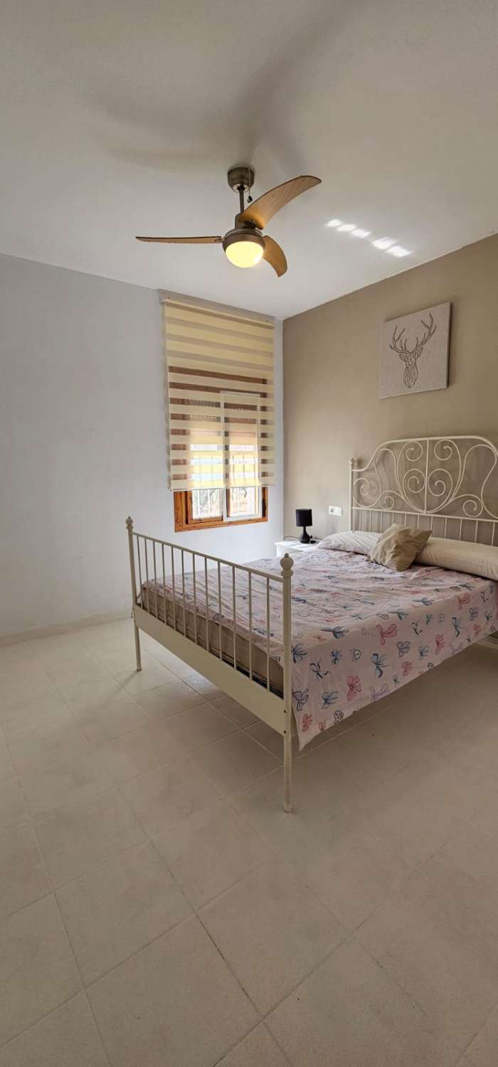 Espectacular finca en Gibralgalia (Cártama) con 10.000 m² de parcela urbana, piscina y establo