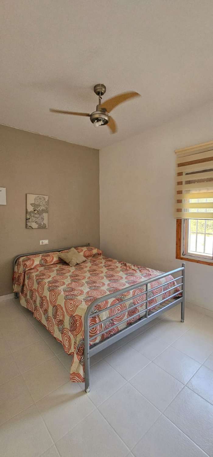 Espectacular finca en Gibralgalia (Cártama) con 10.000 m² de parcela urbana, piscina y establo