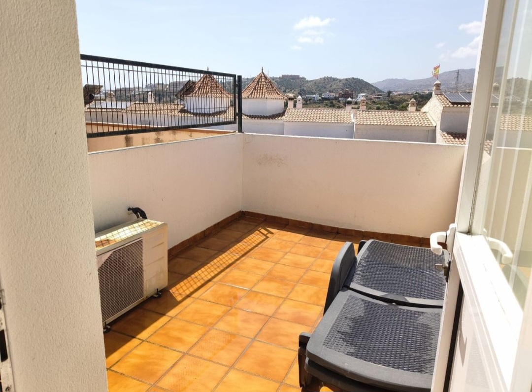 Espectacular adosado reformado de 200 m² en Añoreta Baja | Placas solares, gran sótano y piscina