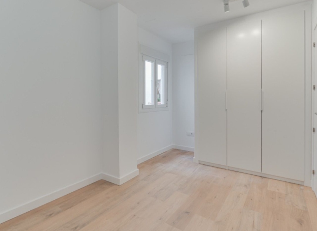 Vivienda reformada con licencia turística en pleno Soho de Málaga
