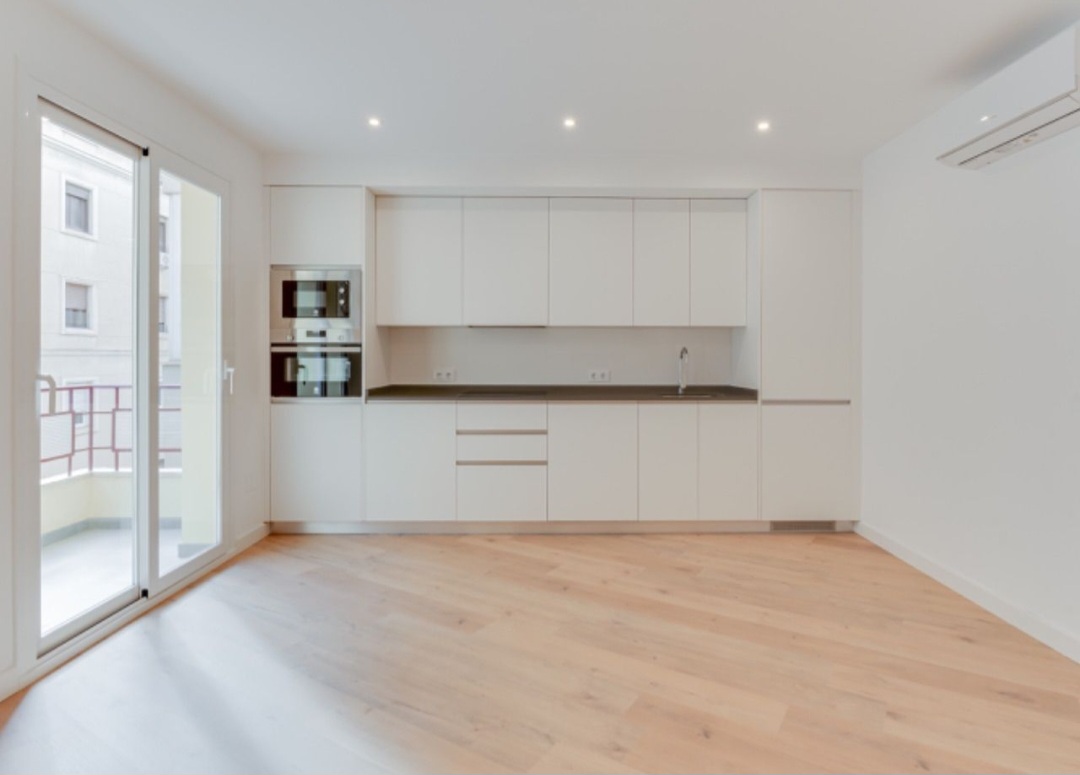 Vivienda reformada con licencia turística en pleno Soho de Málaga