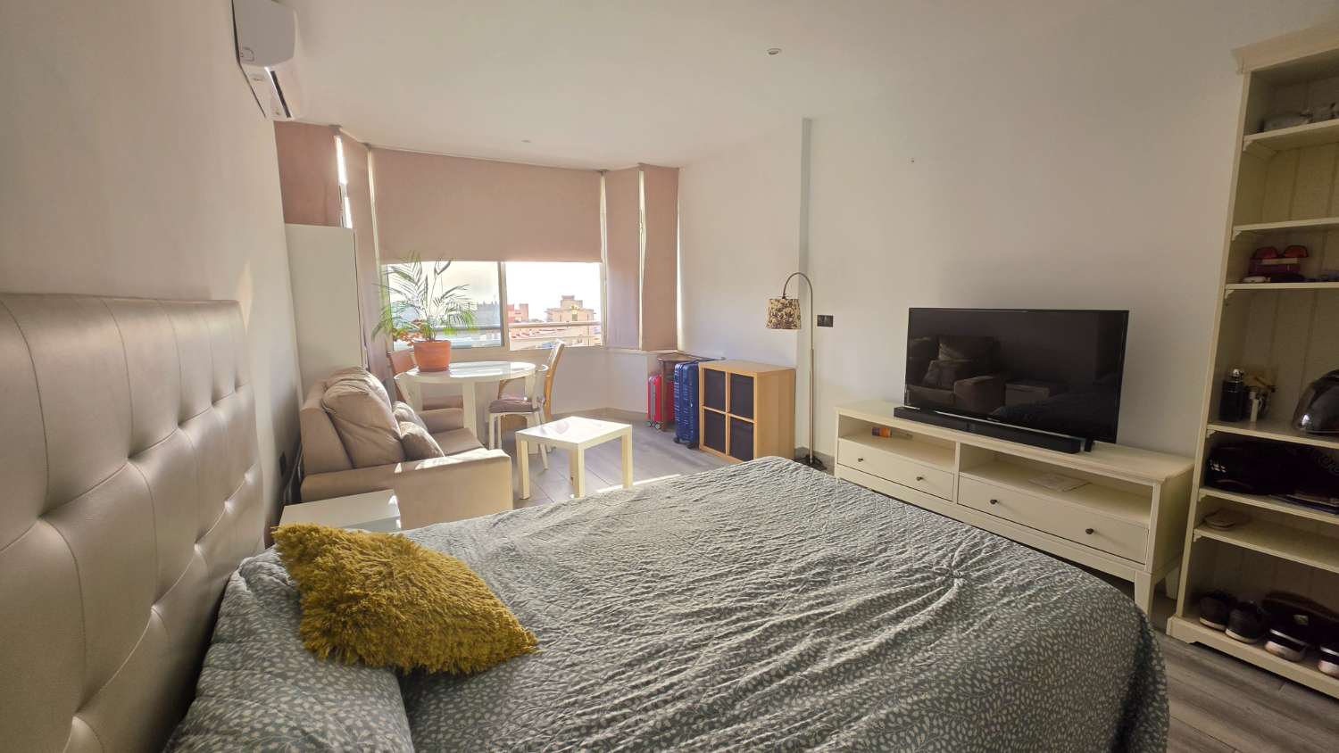 Estudio en el centro de Torremolinos con vistas al mar