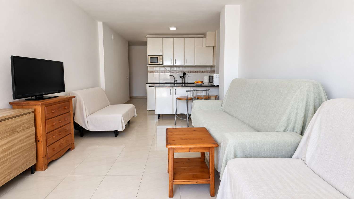 Estudio con terraza en segunda línea de playa en La Carihuela