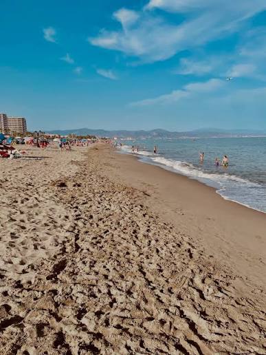 Estudio con terraza en segunda línea de playa en La Carihuela