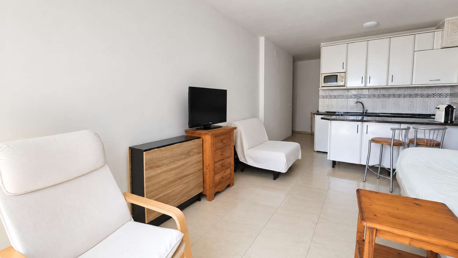 Estudio con terraza en segunda línea de playa en La Carihuela