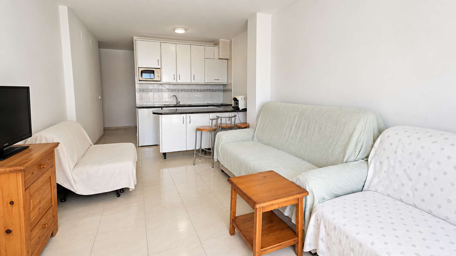 Estudio con terraza en segunda línea de playa en La Carihuela
