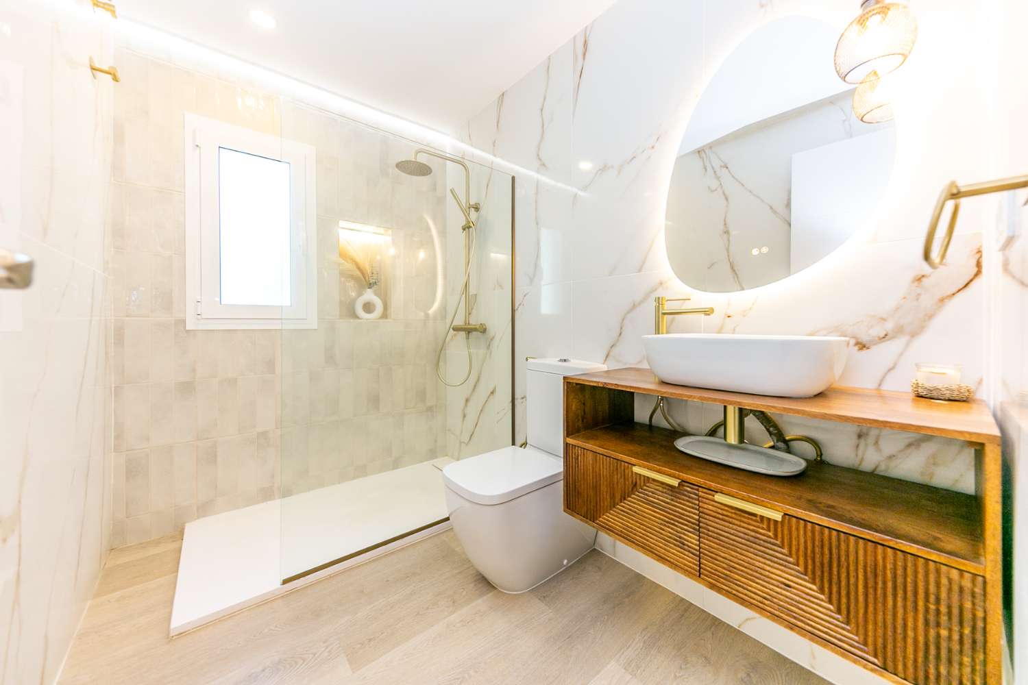 CHALET INDEPENDIENTE COMPLETAMENTE REFORMADO A 7 MINUTOS DE LA PLAYA | TORREBLANCA – FUENGIROLA
