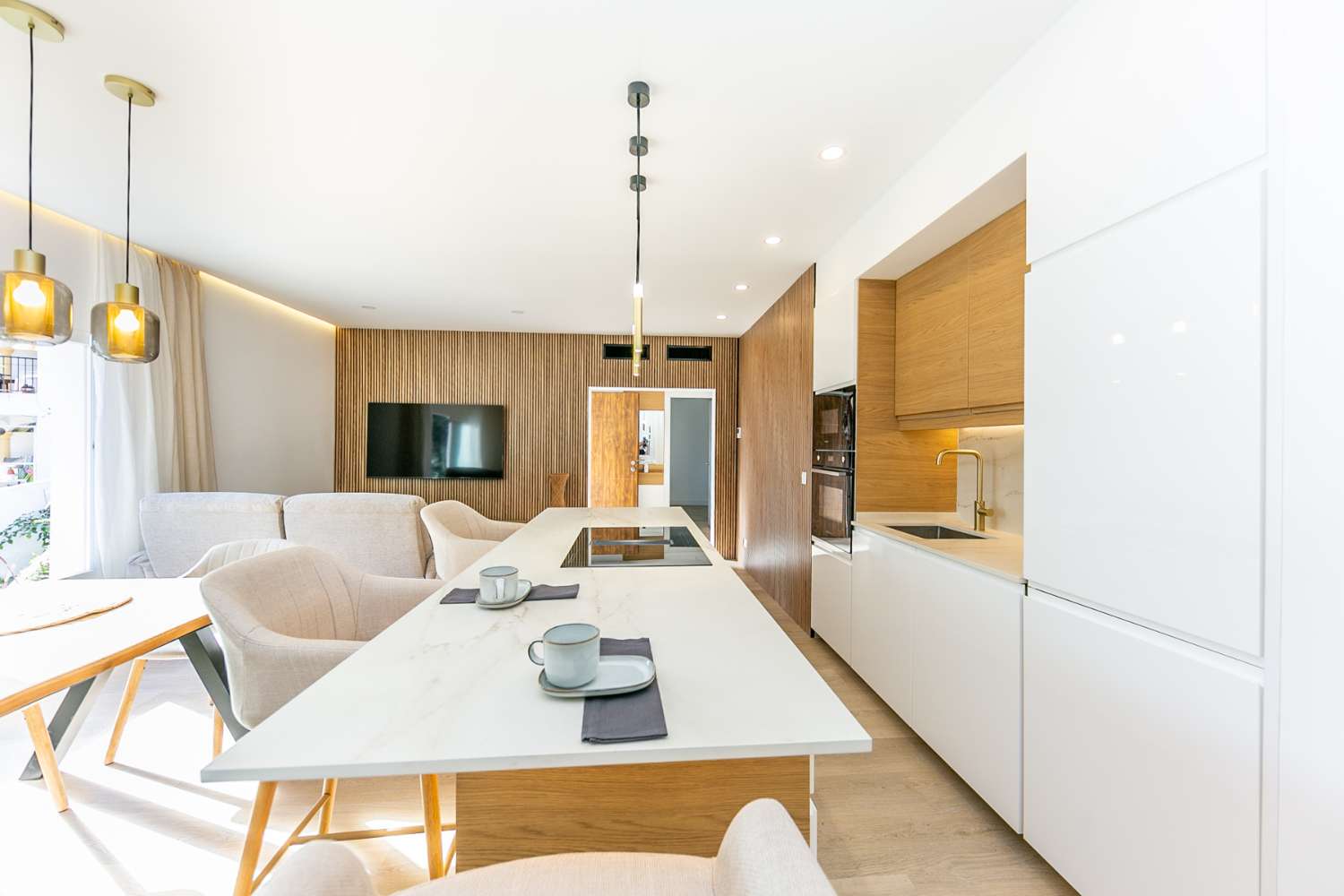 CHALET INDEPENDIENTE COMPLETAMENTE REFORMADO A 7 MINUTOS DE LA PLAYA | TORREBLANCA – FUENGIROLA