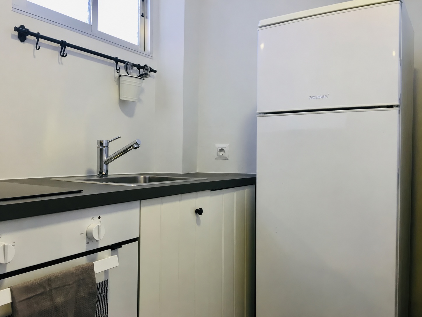 ESTUDIO REFORMADO CON PISCINA EN TORREMOLINOS