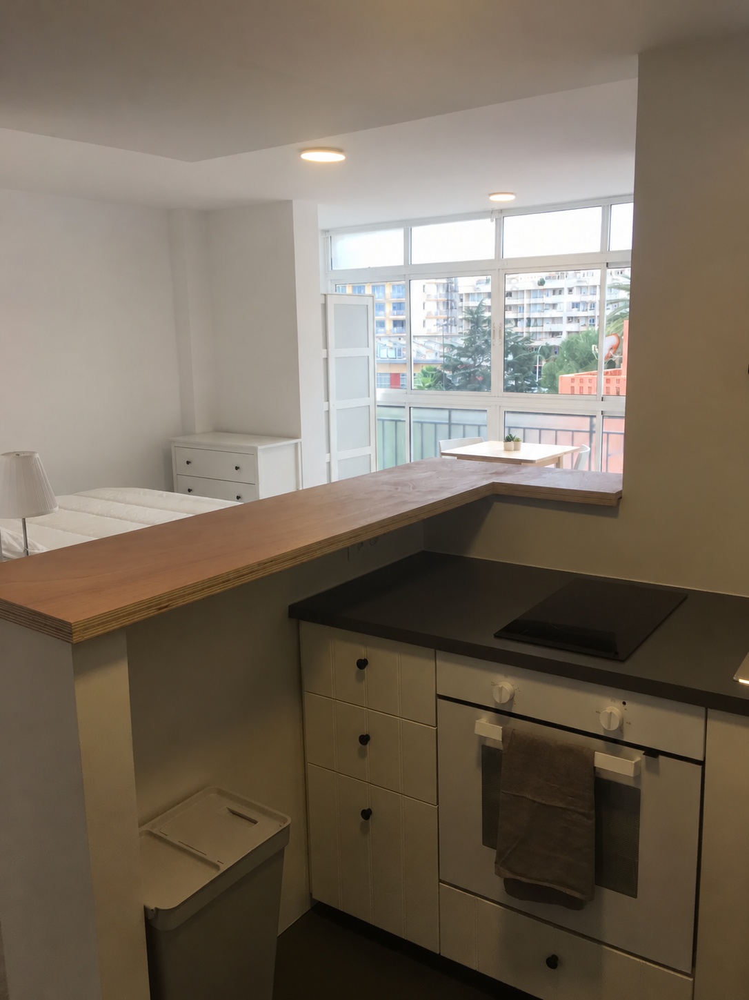 ESTUDIO REFORMADO CON PISCINA EN TORREMOLINOS