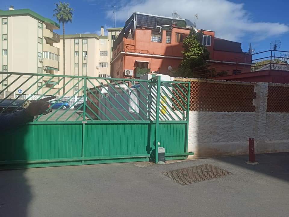 ESTUDIO REFORMADO CON PISCINA EN TORREMOLINOS