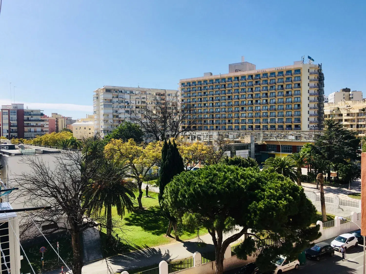 ESTUDIO REFORMADO CON PISCINA EN TORREMOLINOS