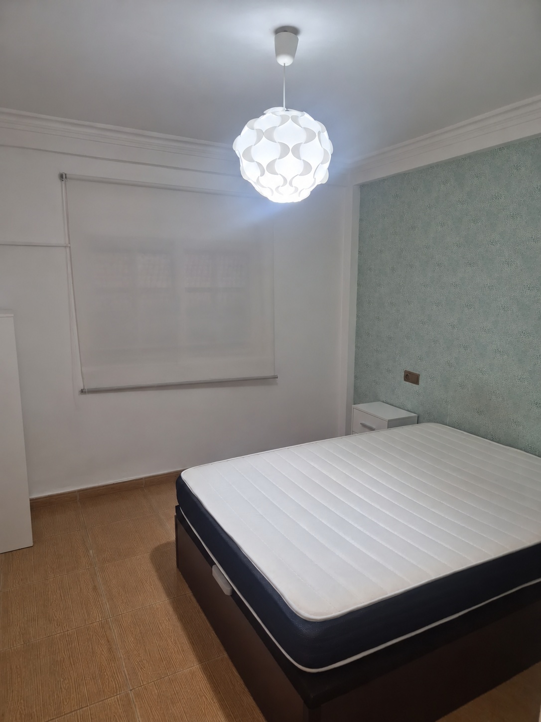 PISO TOTALMENTE REFORMADO CON TERRAZA EN CIUDAD JARDÍN – MÁLAGA  92 m² construidos | 79 m² útiles | 3 dormitorios | Terraza | Ascensor  Si buscas una vivie