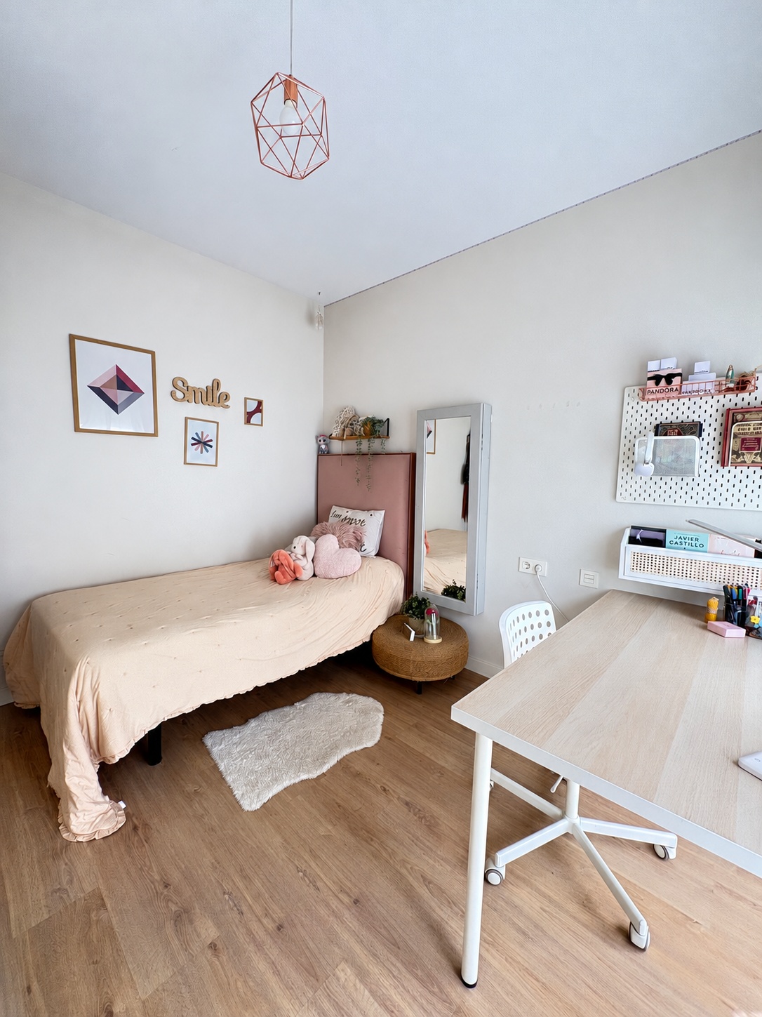 VIVIENDA UNIFAMILIAR CON TERRAZAS, SÓTANO Y DOS PLAZAS DE GARAJE EN CHURRIANA – MÁLAGA