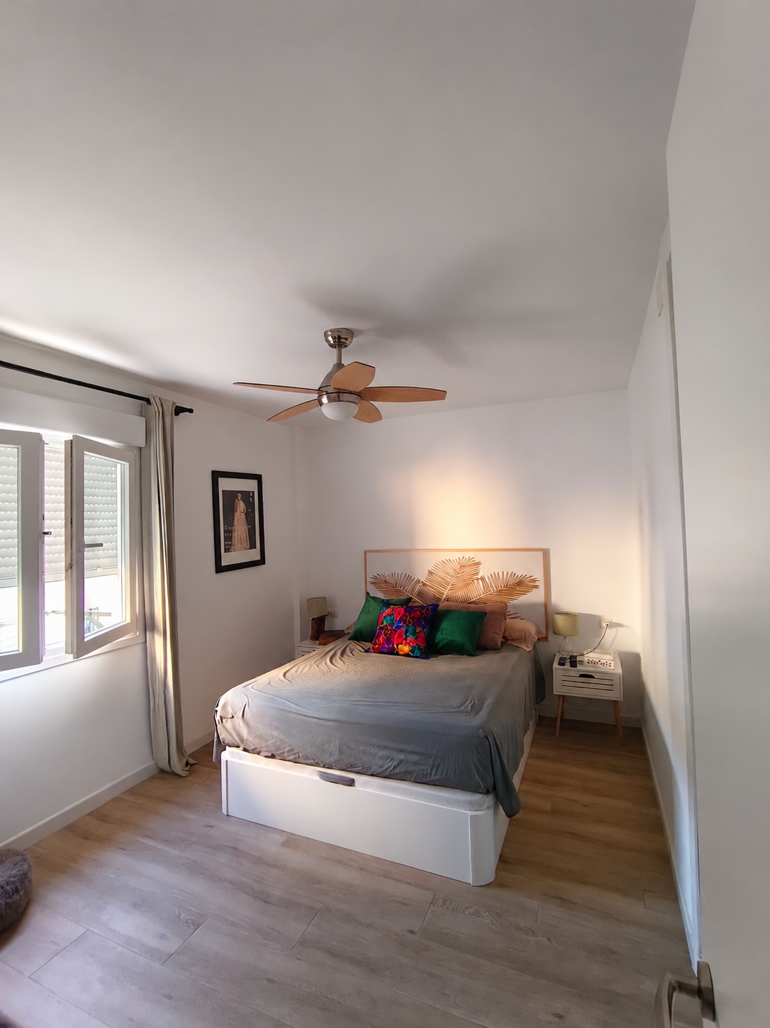 PISO DE 3 DORMITORIOS CON TERRAZA, PISCINA Y GARAJE EN GUADALMAR – MÁLAGA