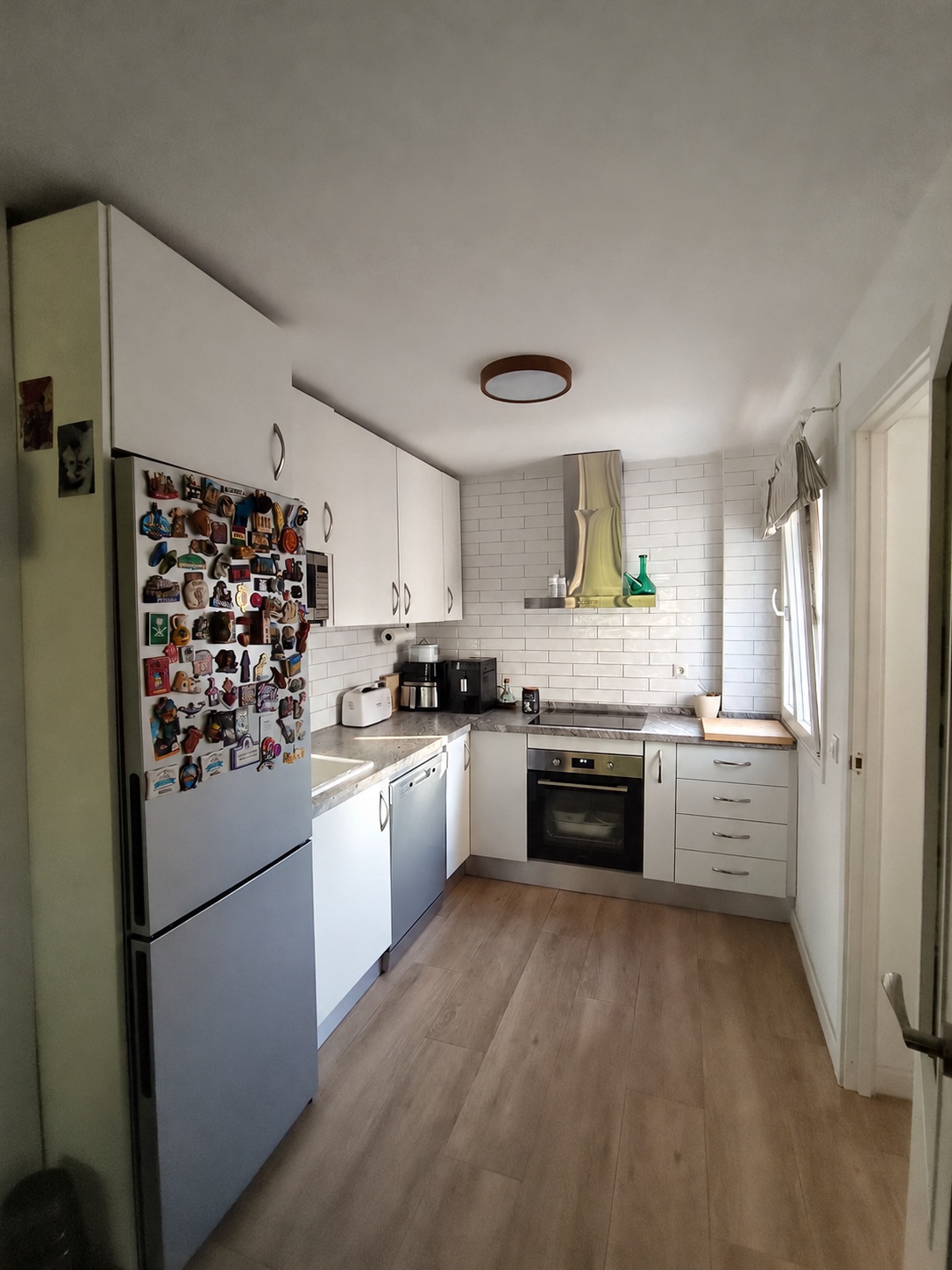 PISO DE 3 DORMITORIOS CON TERRAZA, PISCINA Y GARAJE EN GUADALMAR – MÁLAGA