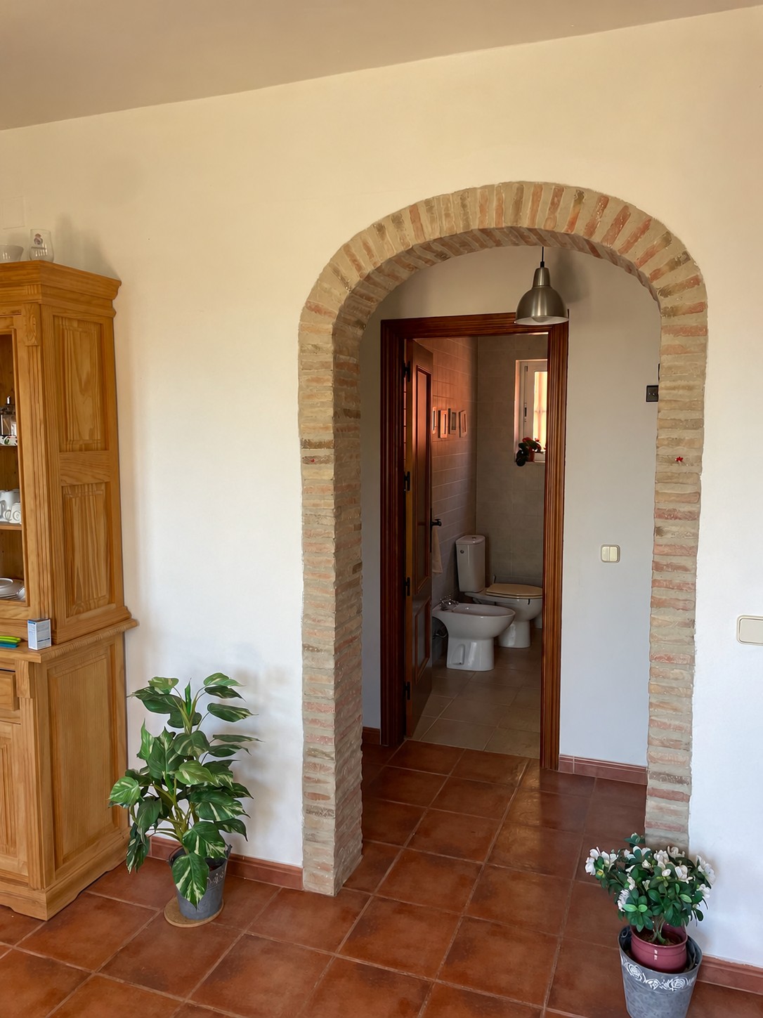 CASA DE CAMPO CON PARCELA, GARAJE Y ESPECTACULARES VISTAS EN COLMENAR – MÁLAGA