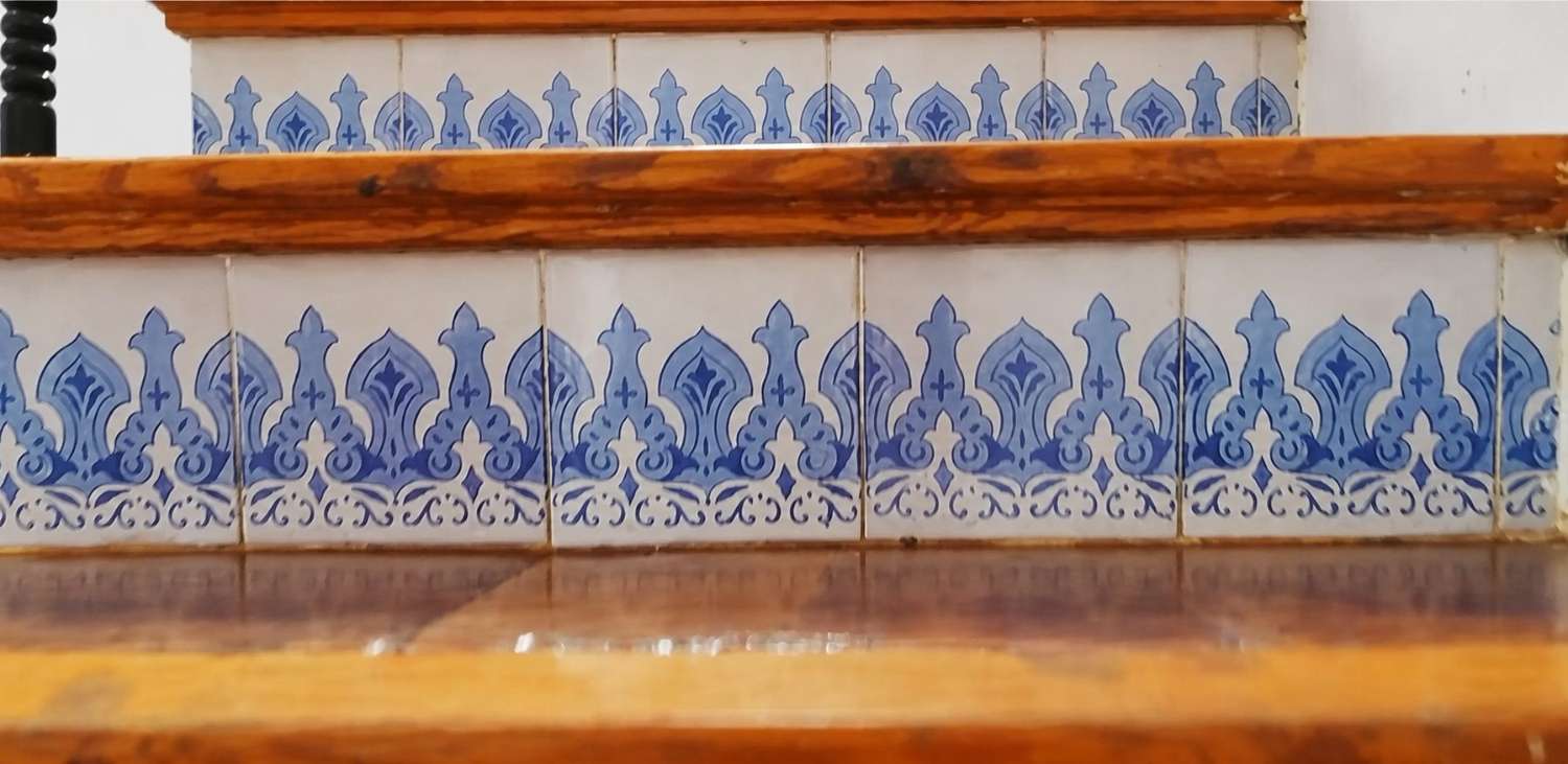 Una casa con alma, arte y vistas a la montaña en el corazón de Benahavís
