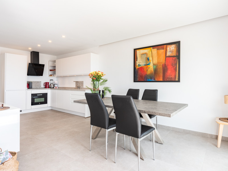 APARTAMENTO REFORMADO CON ESPECTACULARES VISTAS AL MAR EN RIVIERA DEL SOL – MIJAS COSTA