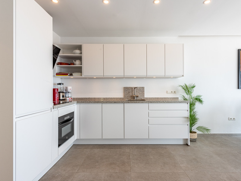 APARTAMENTO REFORMADO CON ESPECTACULARES VISTAS AL MAR EN RIVIERA DEL SOL – MIJAS COSTA