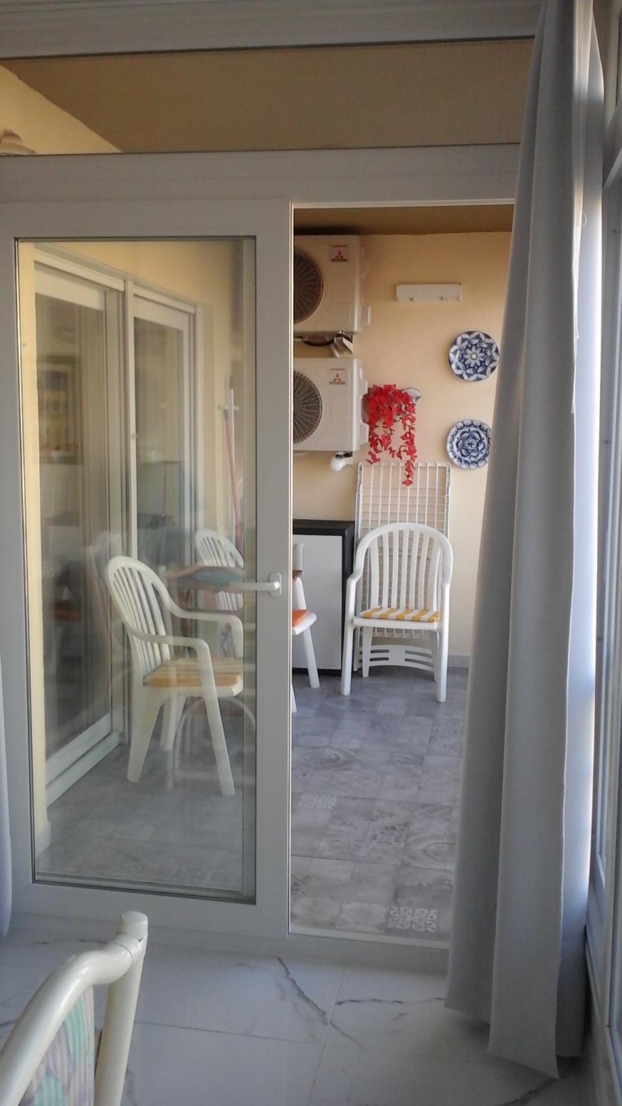 Estudio  con dormitorio en La Carihuela