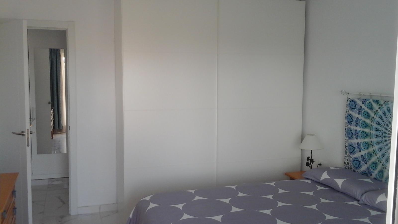 Estudio  con dormitorio en La Carihuela