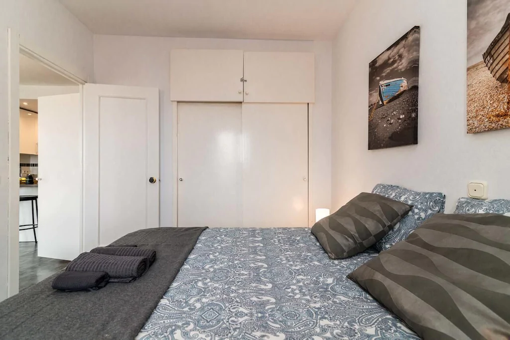Luksuslejlighed med havudsigt, jacuzzi, stor terrasse, 1. linje, 5 personer